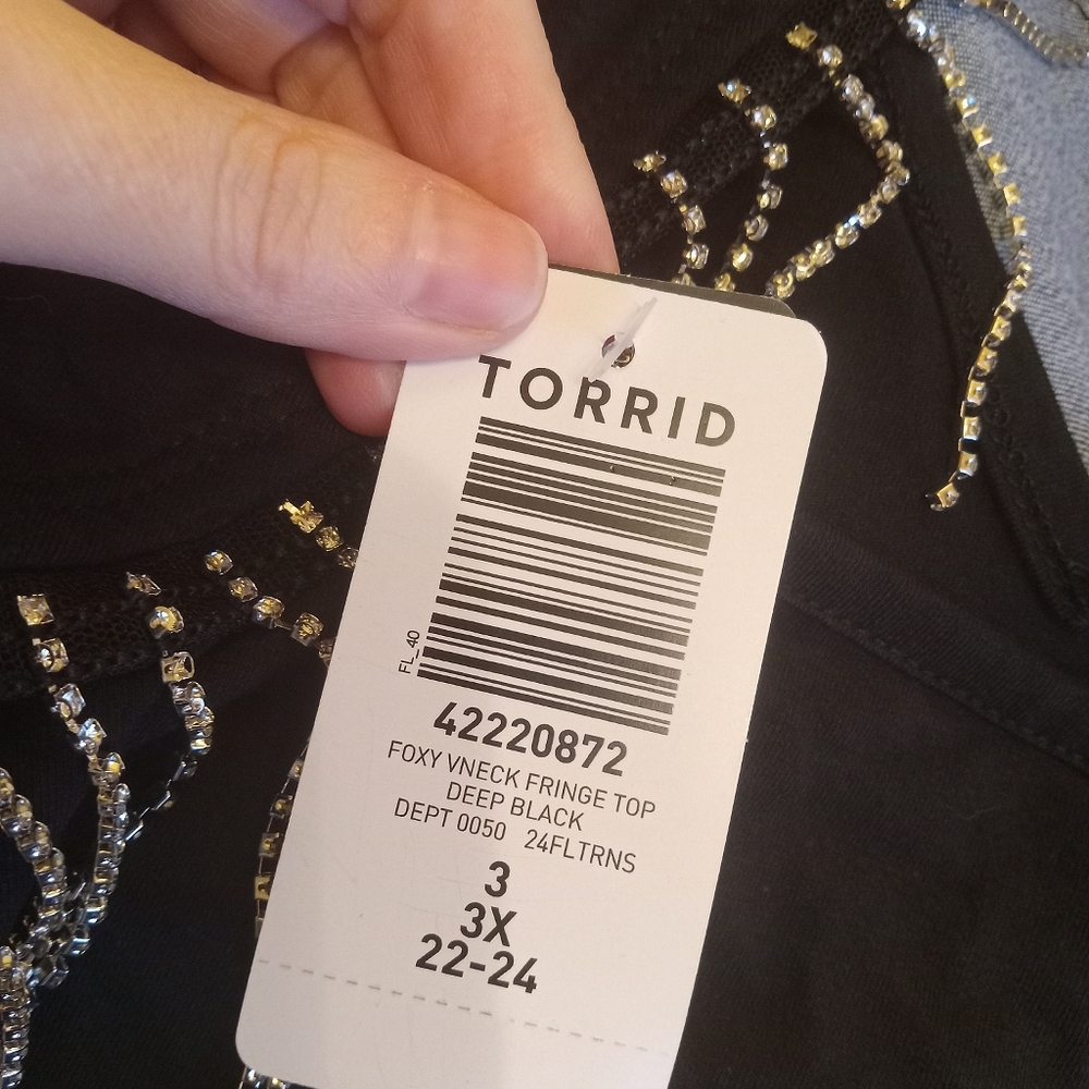 Torrid top - Picture 3 of 3